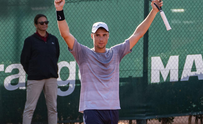 Крутых дебютирует в топ-200 рейтинга ATP, Сачко и Овчаренко улучшают свои позиции