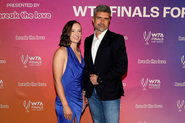 Тренер Швёнтек: "В WTA мы перестали ездить в Китай из-за дела Пэн Шуай, но как это можно сравнивать с тем, что происходит сейчас в Украине?"